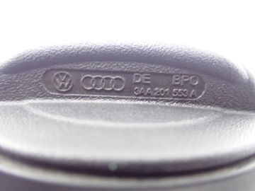 КРЫШКА ТОПЛИВОБАЛКА AUDI A6 C6 Q7 4L 3AA201553A