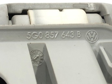 DRŽÁK DRŽÁTKO POLSTROVÁNÍ PŘEDNÍ LEVÝ VW GOLF VII 12-22 1.6 TDI 5G0857643B