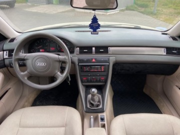 Audi A6 C5 Sedan 2.4 V6 165KM 1999 Audi A6 Limousine 2.4 V6 Bezwypadkowa Czujniki Parkowania Manual Klimatoni, zdjęcie 17