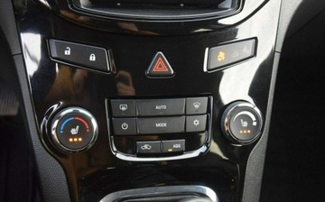 Chevrolet Orlando 1.4T  140KM 2013 Chevrolet Orlando 1.4TB 7-Osobowy Navi Kamera Oryginal Lakier 148 TYS KMSp, zdjęcie 36