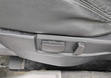 Mitsubishi Outlander III SUV 2.2 DOHC DI-D 150KM 2013 Mitsubishi Outlander 2013r, 2.3 DIESEL 4x4. Uszkodzony tyl i lekko przod., zdjęcie 23