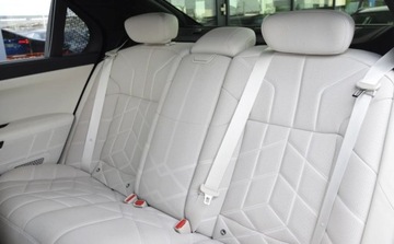 BMW Seria 7 G70 Sedan 3.0 40d 299KM 2023 BMW Seria 7 740d 300KM xDrive Individual Bowers Wilkins M Pakiet Salon PL, zdjęcie 18