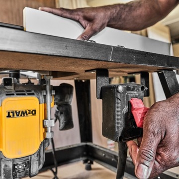 Маршрутизатор DeWALT DWE627KT мощностью 2300 Вт
