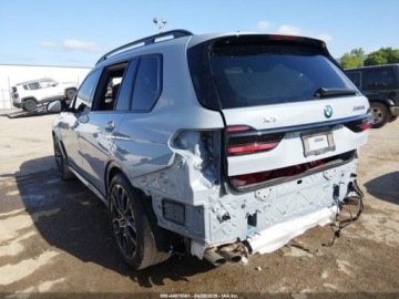 BMW X7 2025 BMW X7 M60i 2025 4.4 Benzyna 523KM, zdjęcie 2
