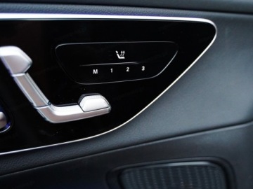 Mercedes GLC C254/X254 Coupe 2.0 220d 197KM 2026 Coupe 220 d 4MATIC (197KM) AMG Line | Hak holowniczy + Kamera 360, zdjęcie 9