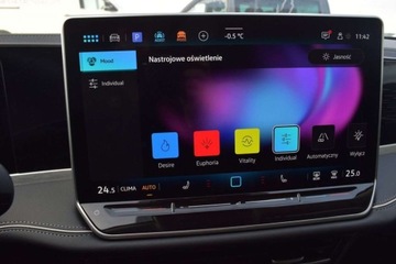 Volkswagen Passat B8 Variant Facelifting 2.0 TDI SCR 150KM 2025 Volkswagen Passat 2.0TDI DSG Elegance HAK IQ.Drive 17 Masaz Biala Perla VA, zdjęcie 14