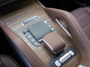 Mercedes GLE V167 SUV Facelifting 2.0 300d 269KM 2026 MERCEDES-BENZ GLE 300 d 4-Matic AMG Line 2.0 (269KM) 2026, zdjęcie 9