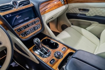 Bentley Bentayga 2021 Bentley Bentayga V8 2021, Bezwypadkowy 4.0 Benzyna 542KM, zdjęcie 15