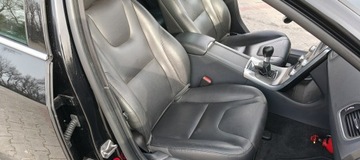 Volvo V60 I Kombi Facelifting 2.0 D3 136KM 2014 Volvo V60 2.0 D3 5-Cylindrów Lift Led Navi Skóra, zdjęcie 6