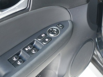 Hyundai i30 I Hatchback 1.4 109KM 2010 Hyundai i30 1.4 Ben.110KM/FIFA Edition/Pół, zdjęcie 10
