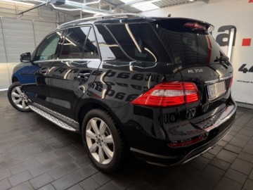 Mercedes Klasa M W166 Off-roader 350 BlueTEC 4MATIC 258KM 2015 Mercedes-Benz ML Polski salon pelna faktura vat znikomy przebieg bogata op, zdjęcie 11