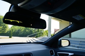 Volvo V60 I Kombi Facelifting 2.0 D2 DRIVE-E 120KM 2018 Volvo V60 LiFT 2,0 Disel Ledy Skóra Klimatronik, zdjęcie 25