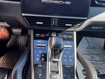 Porsche Cayenne III 2022 Porsche Cayenne 2022 PORSCHE CAYENNE 3.0 Benzyna 335KM, zdjęcie 9
