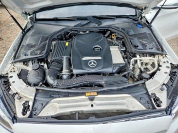 Mercedes Klasa C W205 2018 Mercedes-Benz Klasa C 2018 MERCEDES-BENZ C 300 4MATIC 2.0 Benzyna 252KM, zdjęcie 11