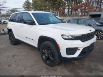 Jeep Grand Cherokee V 2023 Jeep Grand Cherokee 2023 Jeep Grand Cherokee Altitude 4x4 3.6 Benzyna 293KM, zdjęcie 6