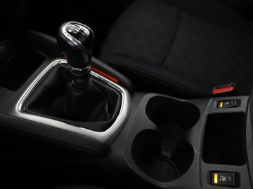 Nissan Qashqai II Crossover 1.6 dCi 130KM 2015 Nissan Qashqai Navi Panorama Czujniki parkowania, zdjęcie 26