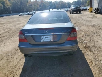 Mercedes Klasa E W211 2008 Mercedes-Benz Klasa E 63 Amg 2008 6.2 Benzyna 507KM, zdjęcie 2