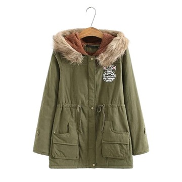 Damska parka zimowa w kolorze Khaki