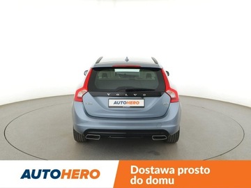 Volvo V60 I Kombi Facelifting 2.0 D2 DRIVE-E 120KM 2018 Volvo V60 FV23 2.0D Linje Svart Klimatyzacja, zdjęcie 5