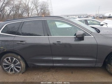 Volvo XC60 II 2022 Volvo XC 60 B5 Momentum 2022 2.0l 2.0 Benzyna 247KM, zdjęcie 6