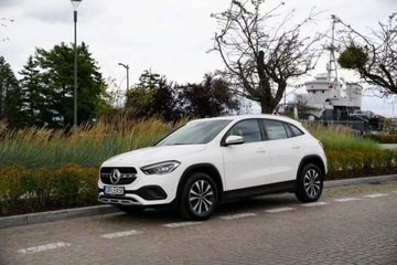 Mercedes GLA II Off-roader 1.3 200 163KM 2020 Mercedes-Benz GLA Faktura VAT, Kola zimowe gratis, Polska Salon 1.3 163KM, zdjęcie 2