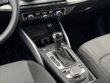 Audi Q2 SUV Facelifting 1.5 35 TFSI 150KM 2022 Audi Q2 Matrix LED Tempomat Virtual Cockpit 1.5 Benzyna 150KM, zdjęcie 17