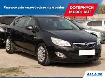 Opel Astra 1.7 CDTI, Klima, Tempomat, Parktronic