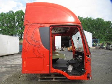 КАБИНА Iveco STRALIS 440S50 EURO5 ОРАНЖЕВЫЙ