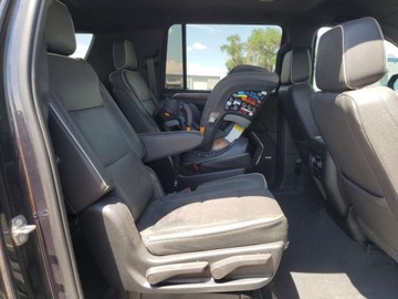 Chevrolet Suburban GMT900 2023 Chevrolet Suburban C1500 Premier 2023 5.3l 5.3 Benzyna 355KM, zdjęcie 11