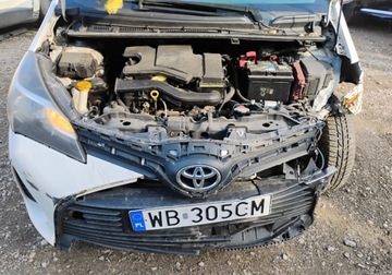 Toyota Yaris III Hatchback 5d Facelifting 1.0 VVT-i 69KM 2016 Toyota Yaris 2016r, 1.0 LPG. Uszkodzony lewy bok. Jezdzi. BenzynaLPG 70KM, zdjęcie 4