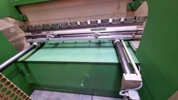 Листогибочный станок Guifill 63 т x 2550 мм ПРЯМОЙ - КАК НОВЫЙ