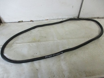 Уплотнитель двери сзади слева, VW Golf 7 VII HB