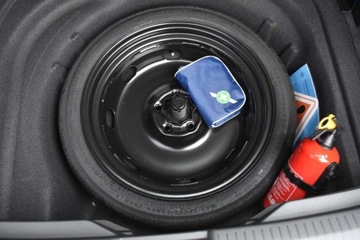 Volkswagen Golf VIII Variant 1.0 TSI 110KM 2023 Volkswagen Golf SalonPL 110KM Life Variant Pakiety Podgrzew.KierownicaFot, zdjęcie 38