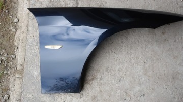 BŁOTNIK PRAWY BMW E90 CARBONSCHWARZ 416/9