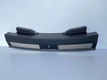 НАКЛАДКА ЗАДНЕГО РЕМНЯ RANGE ROVER VELAR