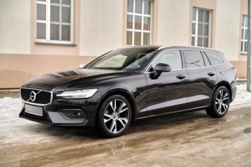 Volvo V60 II  Kombi 2.0 D3 150KM 2020 PIĘKNE V60 MOMENTUM PRO __ KUBEŁKOWE FOTELE, zdjęcie 7