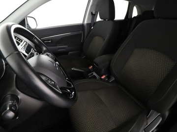 Mitsubishi ASX I SUV Facelifting 2015 1.6 117KM 2016 Mitsubishi ASX klimatyzacja automatyczna, zdjęcie 12