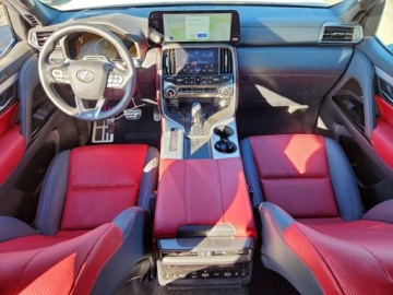 Lexus LX IV (570) 2025 Lexus LX 700h Overtrail 2025 3.4 Hybryda 409KM, zdjęcie 8