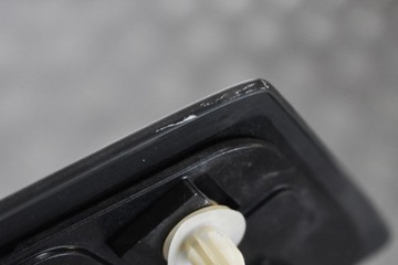 Наружное стекло правой средней стойки I TESLA S