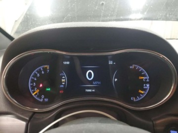 Jeep Cherokee V 2019 Jeep Cherokee 2019 JEEP GRAND CHEROKEE LAREDO 3.6 Benzyna 295KM, zdjęcie 8