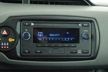 Toyota Yaris III Hatchback 5d Facelifting 1.0 VVT-i 69KM 2017 Toyota Yaris 1.0 VVT-i, Salon Polska, Serwis ASO, zdjęcie 8