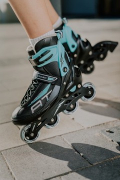 Фигурные коньки 2в1 регулируемые RAVEN Profession черный/мятный 38-42