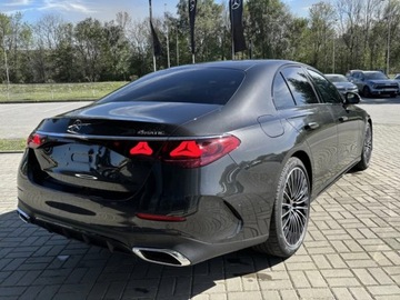 Mercedes Klasa E W214 Sedan 2.0 200 204KM 2025 E Klasa 200 4-Matic AMG 2.0 (204KM) 2025, zdjęcie 2