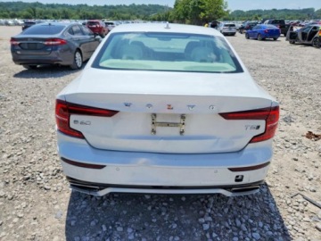 Volvo S60 III 2021 Volvo S60 T5 Momentum 2021 2.0 Benzyna 250KM, zdjęcie 2