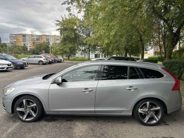 Volvo V60 I Kombi 2.0 D3 163KM 2011 Volvo V60 Volvo V60 R-design 2,0 Diesel 5 Cylindrow Automat Zamiana 2.0, zdjęcie 7
