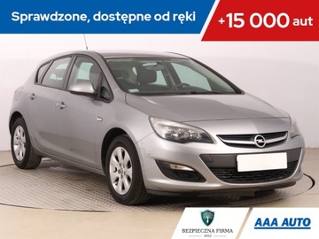 Opel Astra J GTC 1.7 CDTI ECOTEC 110KM 2015 Opel Astra 1.7 CDTI, Salon Polska, Klima