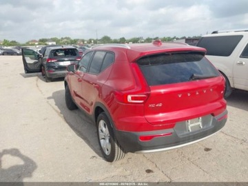 Volvo XC40 2022 Volvo XC 40 T4 Momentum 2022 2.0l 2.0 Benzyna 187KM, zdjęcie 3