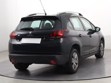 Peugeot 2008 I SUV Facelifting 1.2 PureTech 130KM 2017 Peugeot 2008 1.2 PureTech, Salon Polska, zdjęcie 4