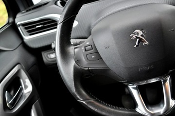 Peugeot 2008 I SUV Facelifting 1.2 PureTech 110KM 2016 Peugeot 2008 _1.2T 110 KM Lift Navi Led Klima, zdjęcie 17