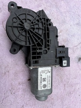 MOTOREK OKNO LEVÝ PŘEDNÍ VW TRANSPORTER T5 7E0959801B